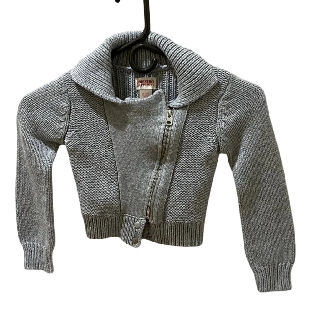 Mossimo zip up crop sweater